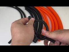 Harnais ondulé d'automobile de tuyau d'usage résistant flexible d'huile de véhicule de voiture